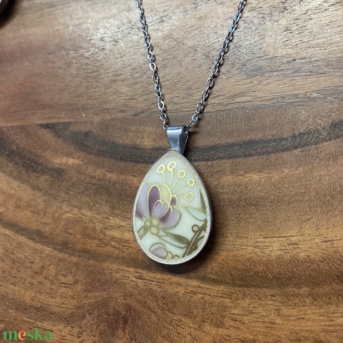 Mentett porcelán darabok - virágos nyaklánc - nemesacél csepp medálos - ékszer - nyaklánc - medálos nyaklánc - Meska.hu