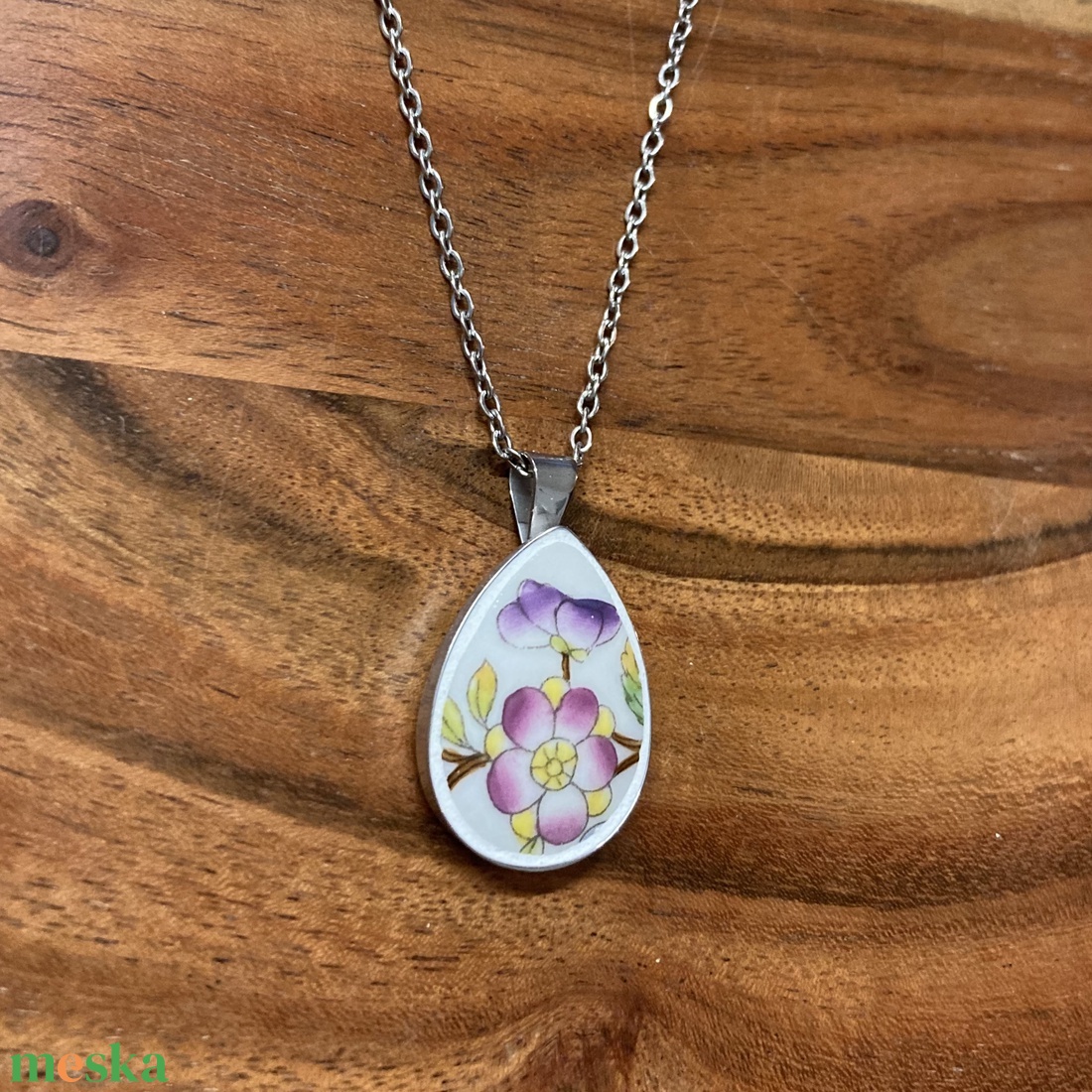Mentett porcelán darabok - Viktória virágos nyaklánc - nemesacél csepp medálos - ékszer - nyaklánc - medálos nyaklánc - Meska.hu