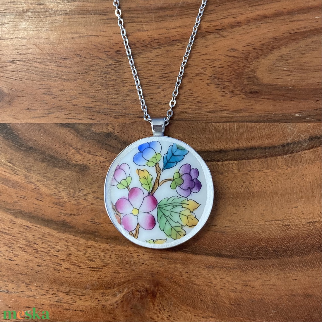 Mentett porcelán darabok - virágos nagy medálos nyaklánc - nemesacél - ékszer - nyaklánc - medálos nyaklánc - Meska.hu