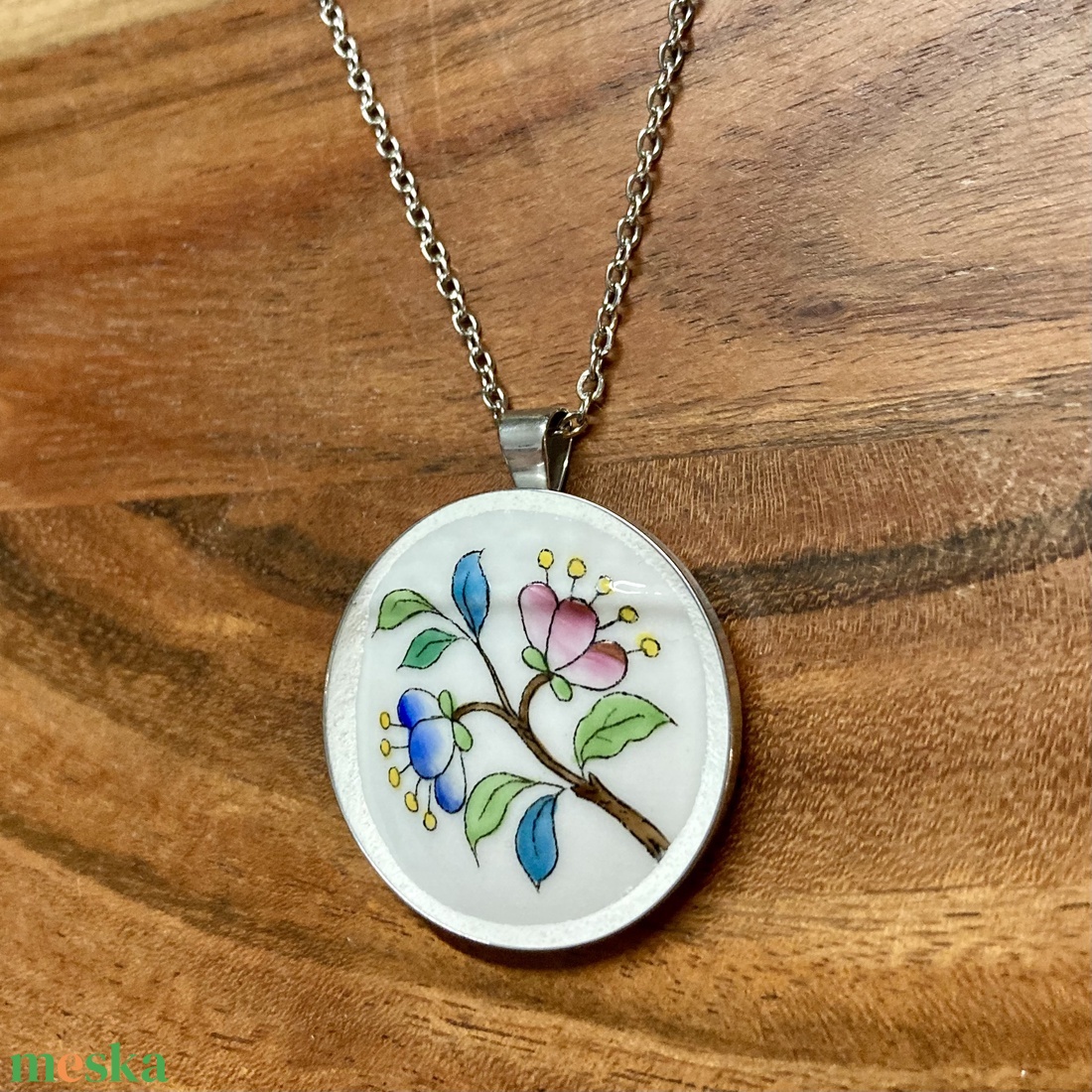 Mentett porcelán darabok - virágos nagy medálos nyaklánc - nemesacél - ékszer - nyaklánc - medálos nyaklánc - Meska.hu