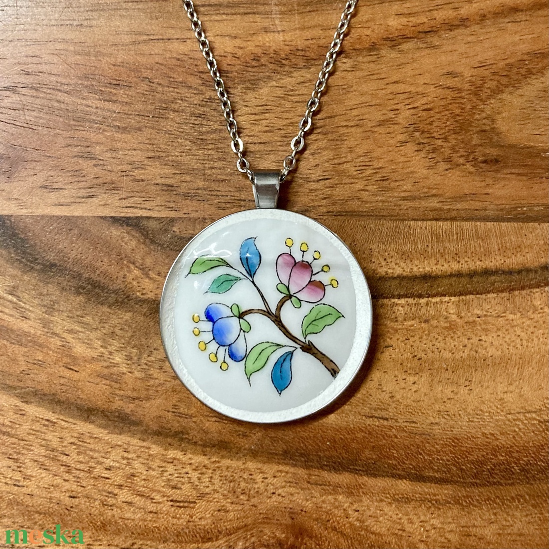 Mentett porcelán darabok - virágos nagy medálos nyaklánc - nemesacél - ékszer - nyaklánc - medálos nyaklánc - Meska.hu