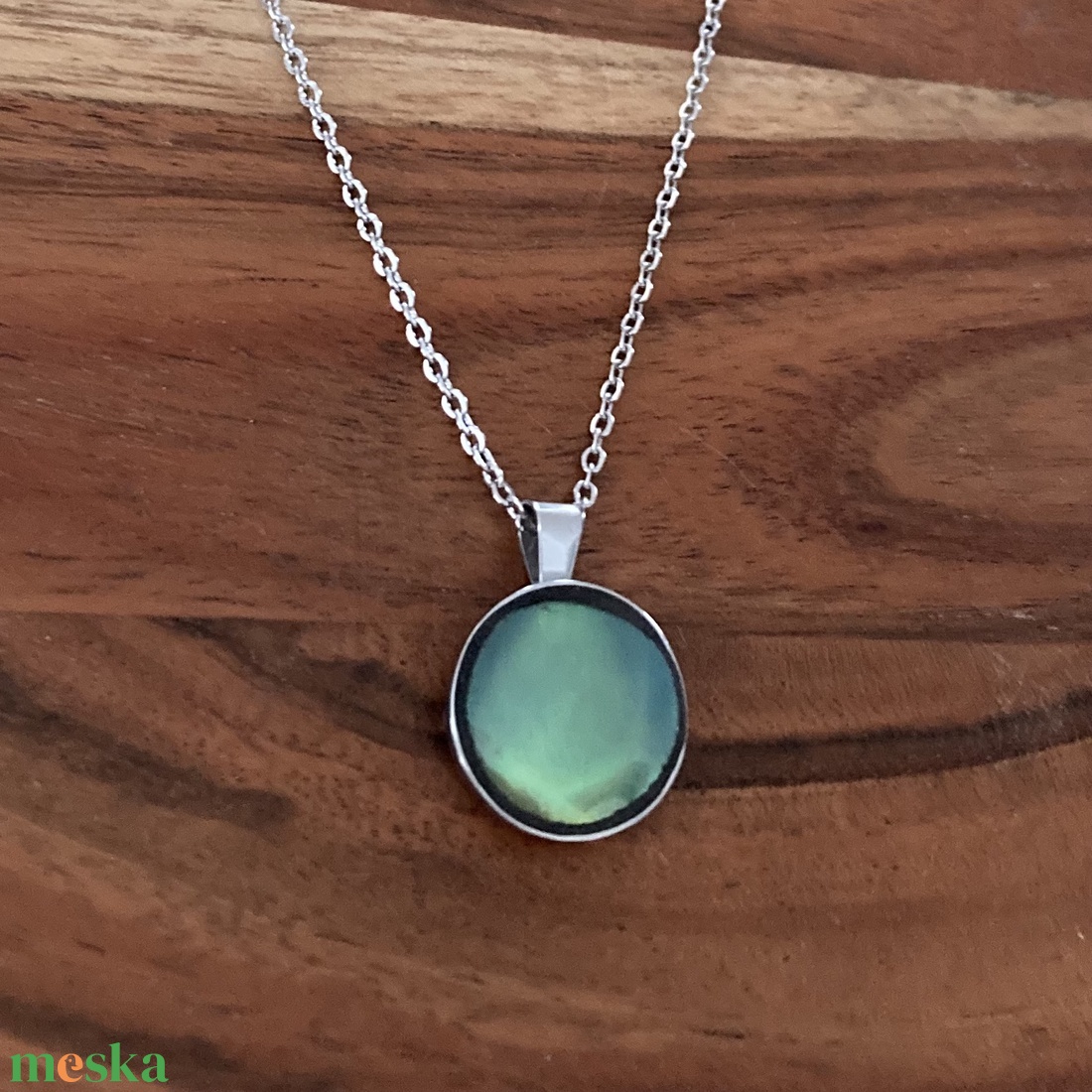 Eozinos mentett porcelán darabok - nemesacél nyaklánc eozin mázas porcelánnal - ékszer - nyaklánc - medálos nyaklánc - Meska.hu