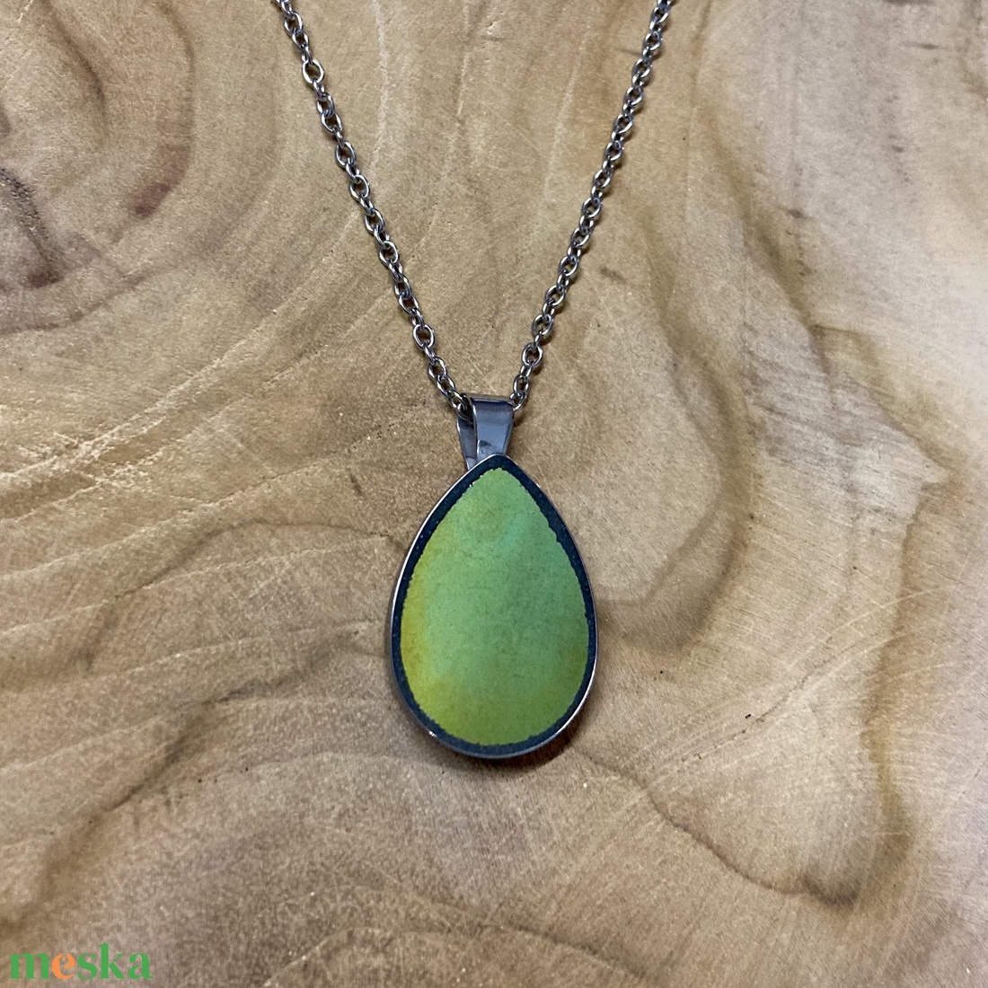 Eozinos mentett porcelán darabok - nyaklánc, nemesacél csepp medálos - ékszer - nyaklánc - medálos nyaklánc - Meska.hu