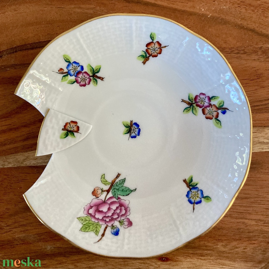 Mentett porcelán darabok - nemesacél fülbevaló, virágos - ékszer - fülbevaló - pötty fülbevaló - Meska.hu