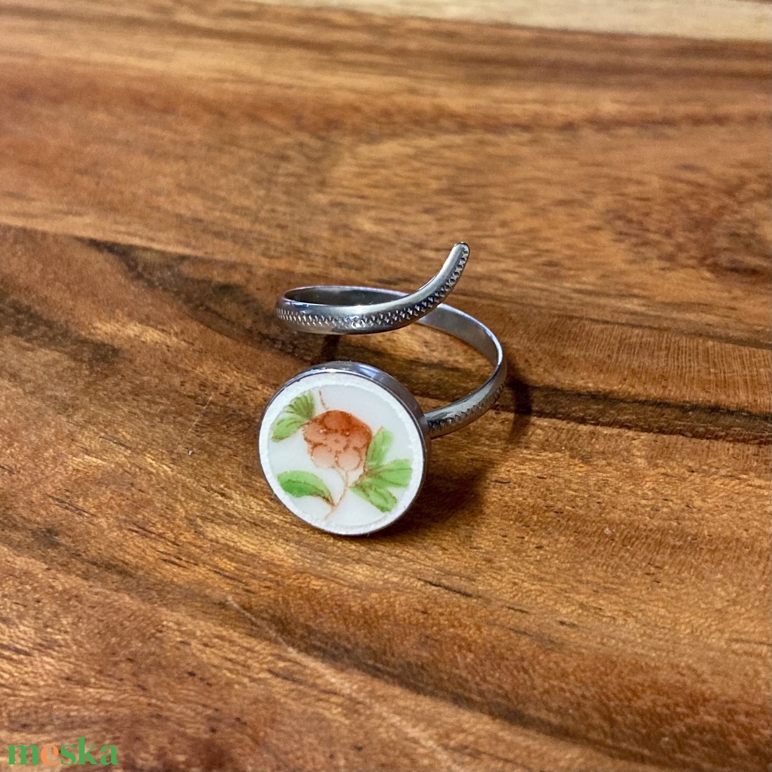 Mentett porcelán darabok - kígyós nemesacél gyűrű - virágos, állítható - ékszer - gyűrű - kerek gyűrű - Meska.hu