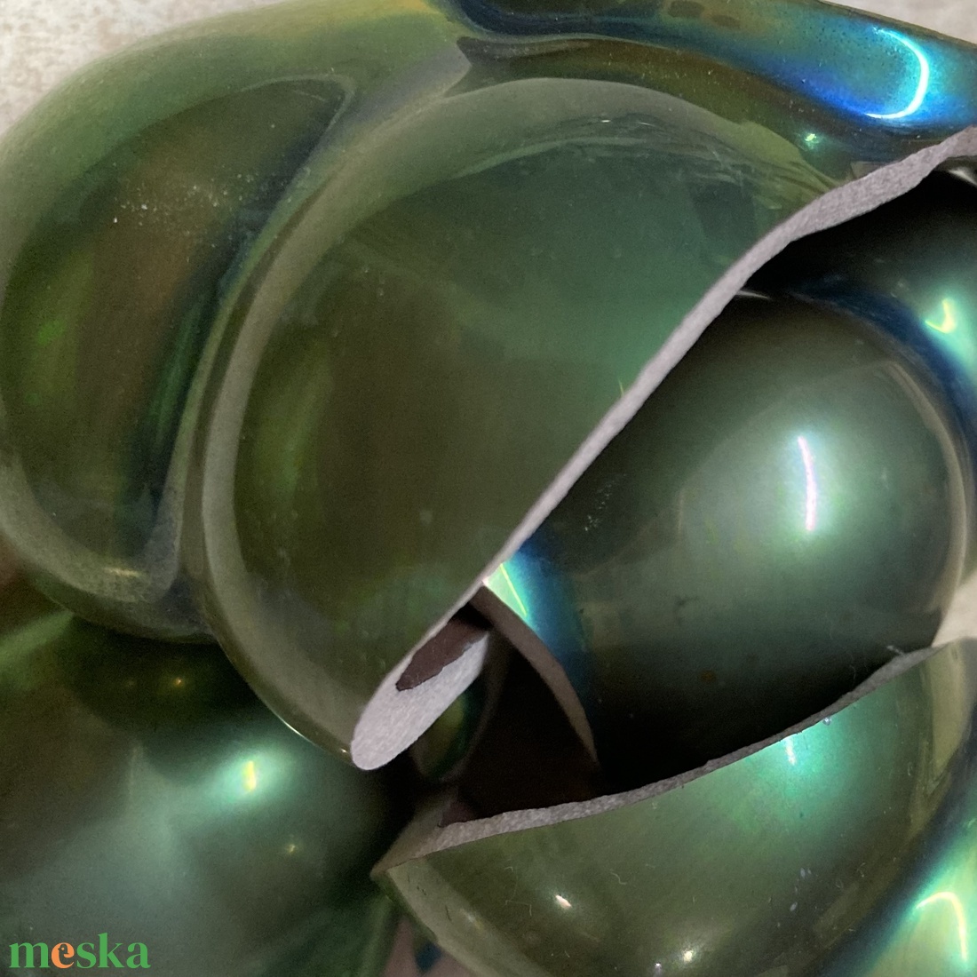 Eozinos mentett porcelán darabok - pici medálos nemesacél nyaklánc eozin mázas porcelánnal - ékszer - nyaklánc - medálos nyaklánc - Meska.hu