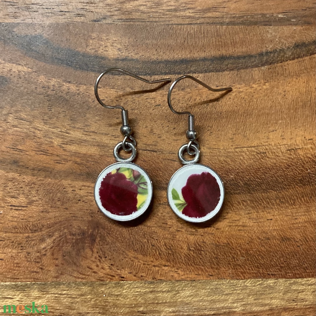 Mentett angol porcelán darabok - pici rózsás fülbevaló - nemesacél lógós - ékszer - fülbevaló - lógó fülbevaló - Meska.hu