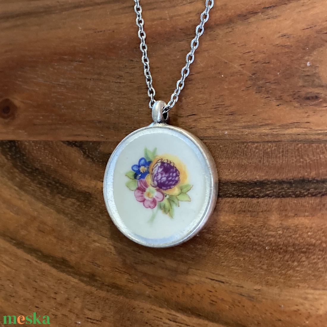 Mentett porcelán darabok - virágos nyaklánc nemesacél lánccal - ékszer - nyaklánc - medálos nyaklánc - Meska.hu