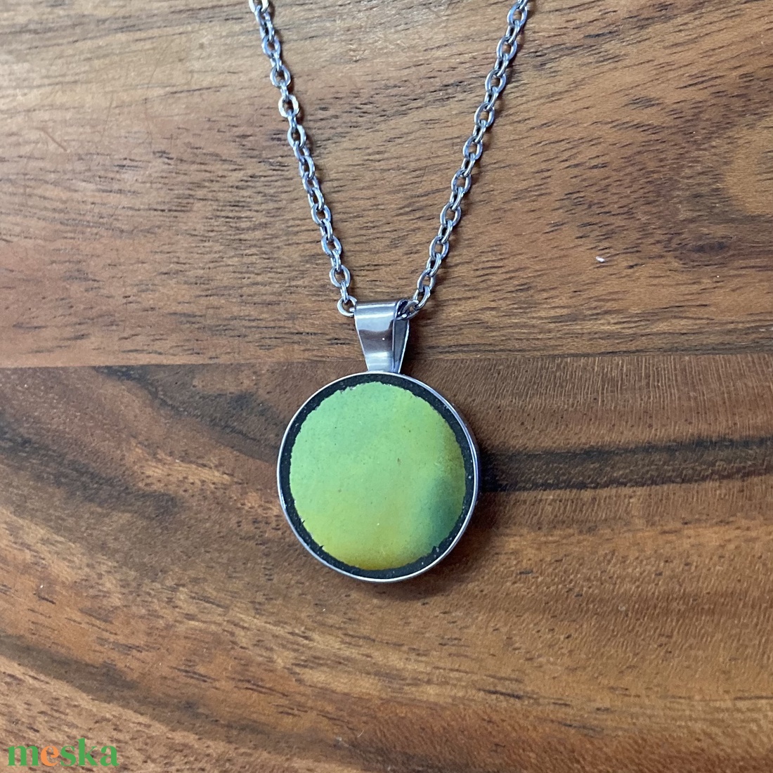 Eozinos mentett porcelán darabok - nemesacél nyaklánc eozin mázas porcelánnal - ékszer - nyaklánc - medálos nyaklánc - Meska.hu