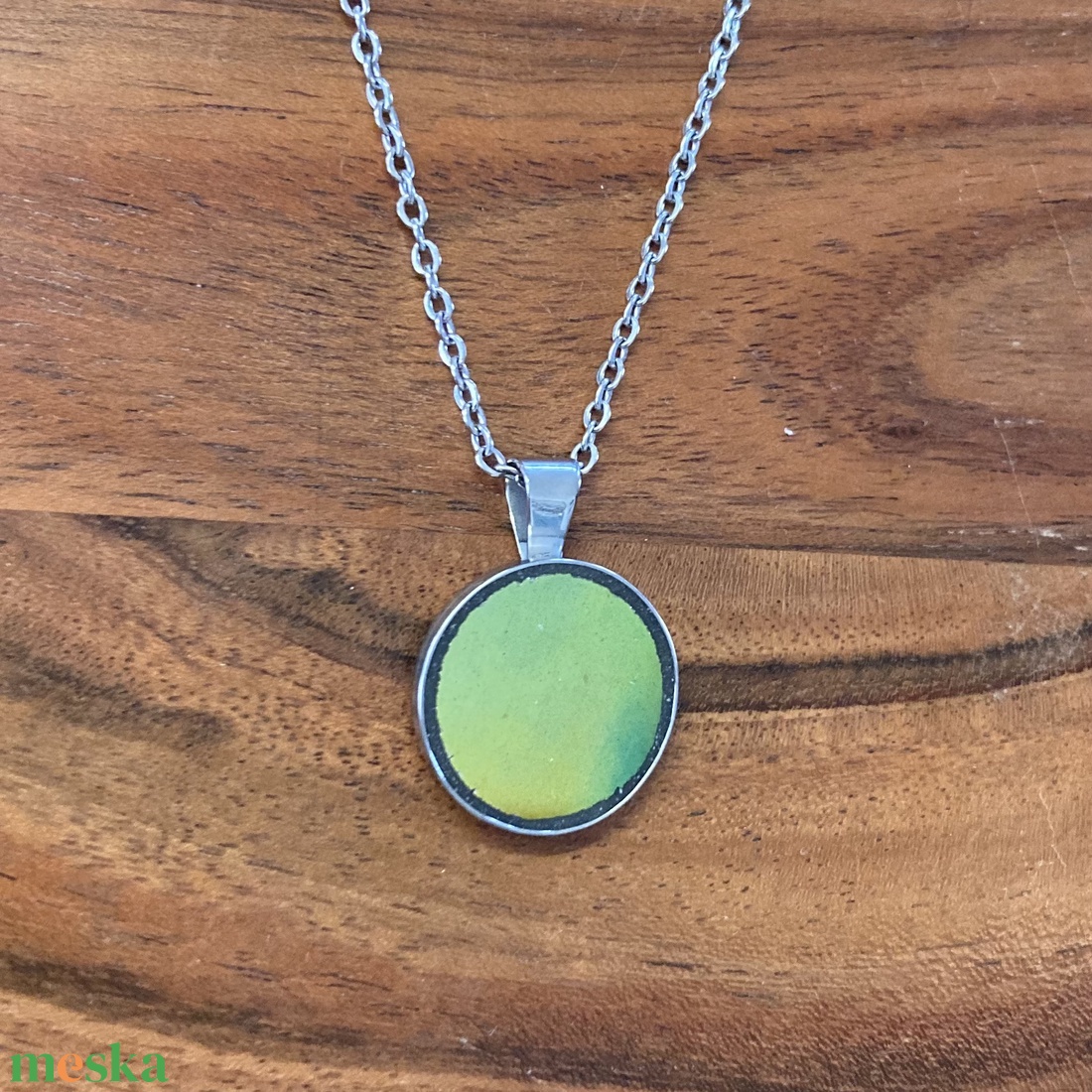 Eozinos mentett porcelán darabok - nemesacél nyaklánc eozin mázas porcelánnal - ékszer - nyaklánc - medálos nyaklánc - Meska.hu