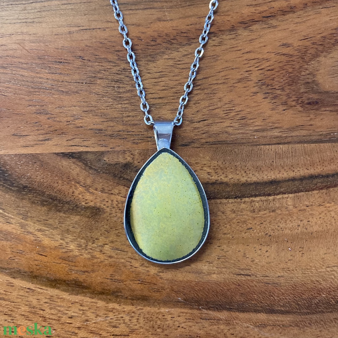 Eozinos mentett porcelán darabok - nyaklánc, nemesacél csepp medálos - ékszer - nyaklánc - medálos nyaklánc - Meska.hu