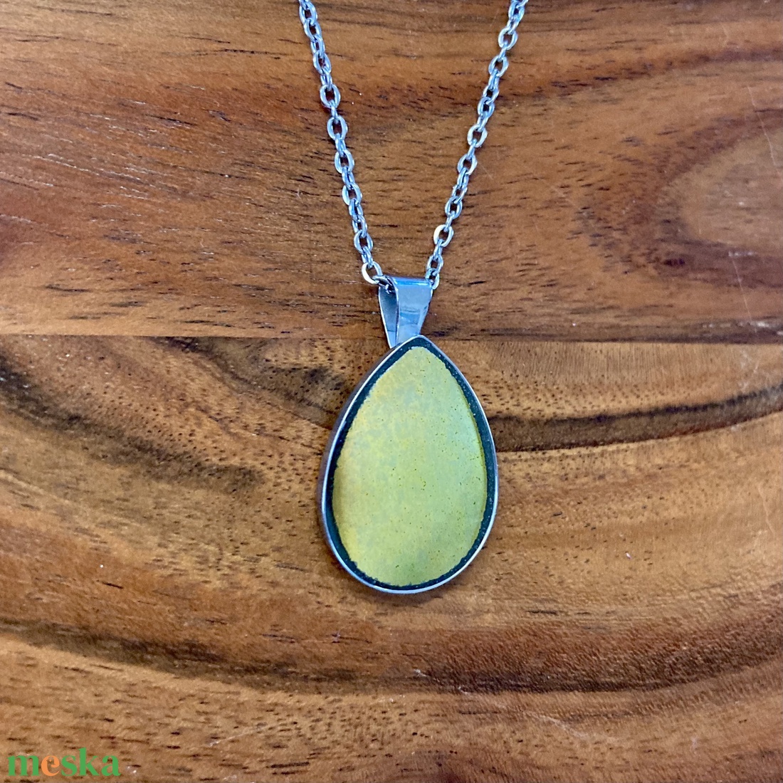 Eozinos mentett porcelán darabok - nyaklánc, nemesacél csepp medálos - ékszer - nyaklánc - medálos nyaklánc - Meska.hu