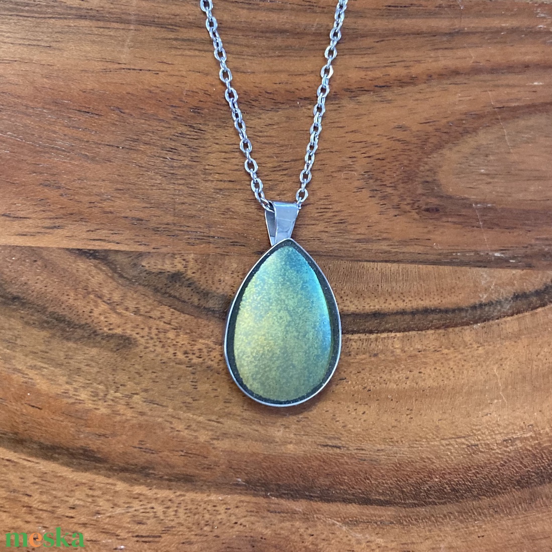 Eozinos mentett porcelán darabok - nyaklánc, nemesacél csepp medálos - ékszer - nyaklánc - medálos nyaklánc - Meska.hu