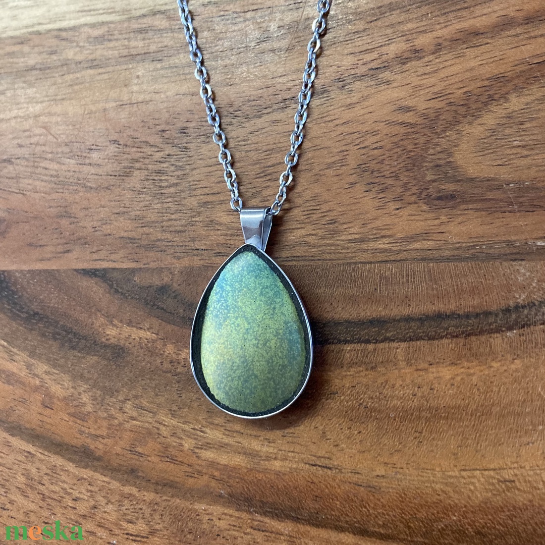 Eozinos mentett porcelán darabok - nyaklánc, nemesacél csepp medálos - ékszer - nyaklánc - medálos nyaklánc - Meska.hu