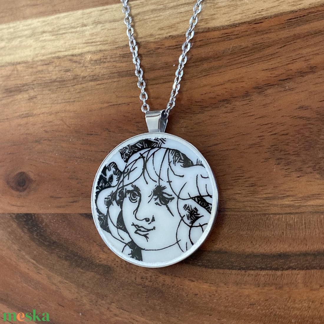Mentett porcelán darabok - lány arc medálos nyaklánc - nemesacél - ékszer - nyaklánc - medálos nyaklánc - Meska.hu