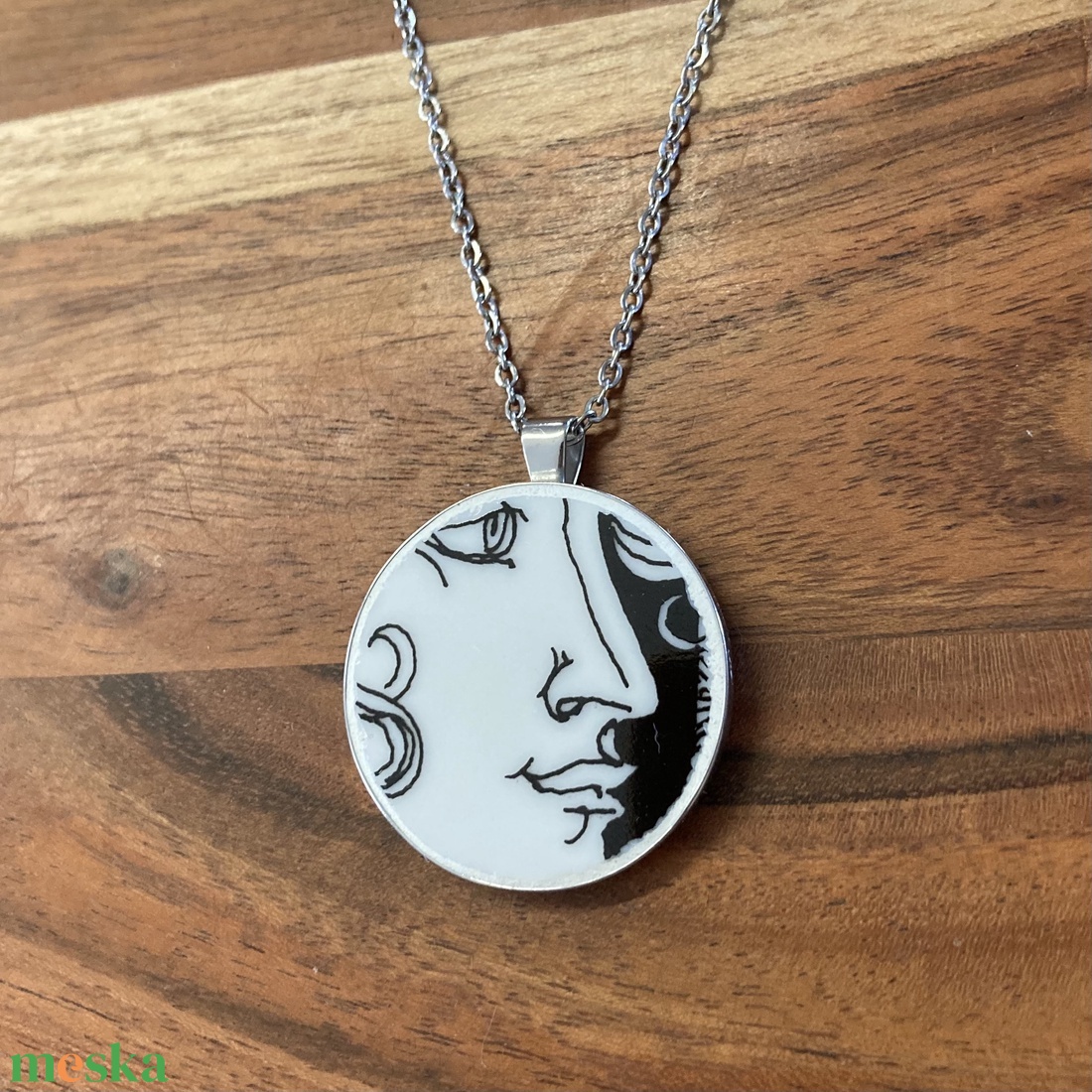 Mentett porcelán darabok - NŐI arc medálos nyaklánc - nemesacél - ékszer - nyaklánc - medálos nyaklánc - Meska.hu