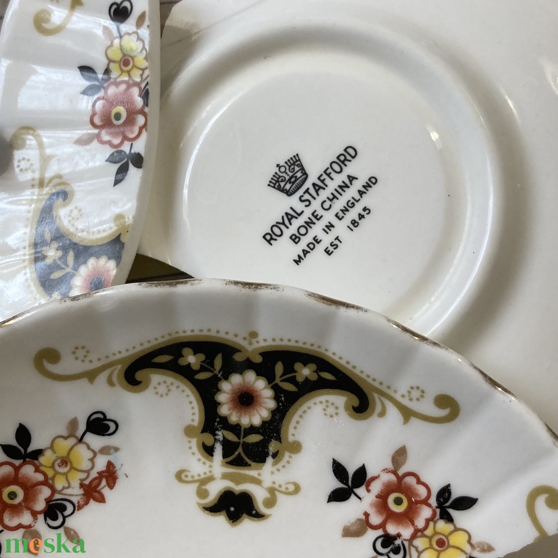 Mentett angol porcelán darabok - virágos nyaklánc - csepp medál nemesacél lánccal, IV - ékszer - nyaklánc - medálos nyaklánc - Meska.hu