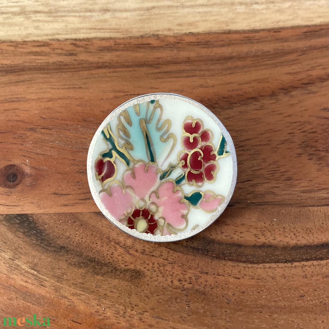 Bross - mentett virágos porcelán darabok - nemesacél bross, kitűző - ékszer - kitűző és bross - Meska.hu