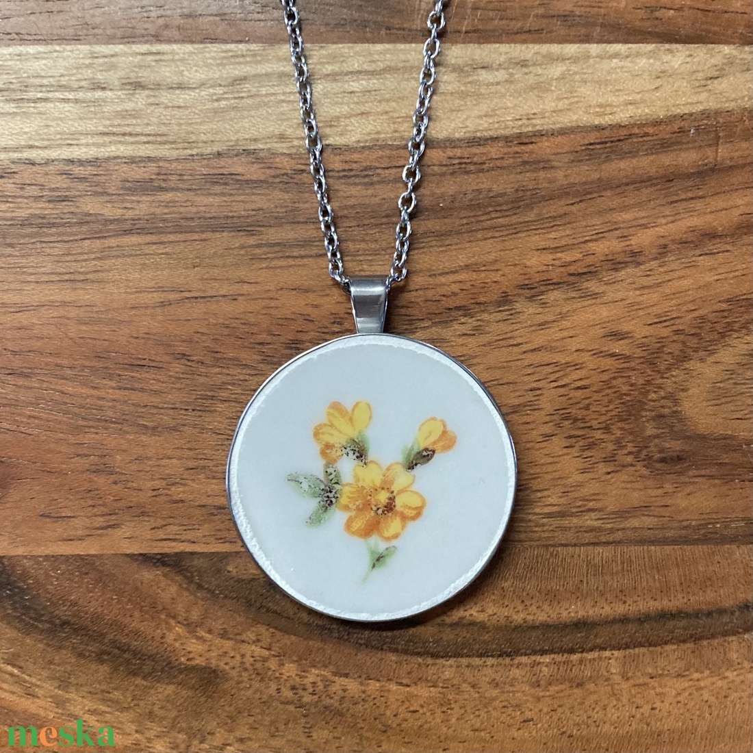 Mentett porcelán darabok - virágos nagy medálos nyaklánc - nemesacél - ékszer - nyaklánc - medálos nyaklánc - Meska.hu