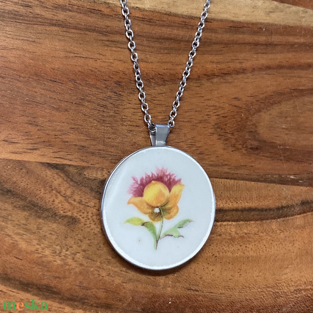 Mentett porcelán darabok - virágos nagy medálos nyaklánc - nemesacél - ékszer - nyaklánc - medálos nyaklánc - Meska.hu