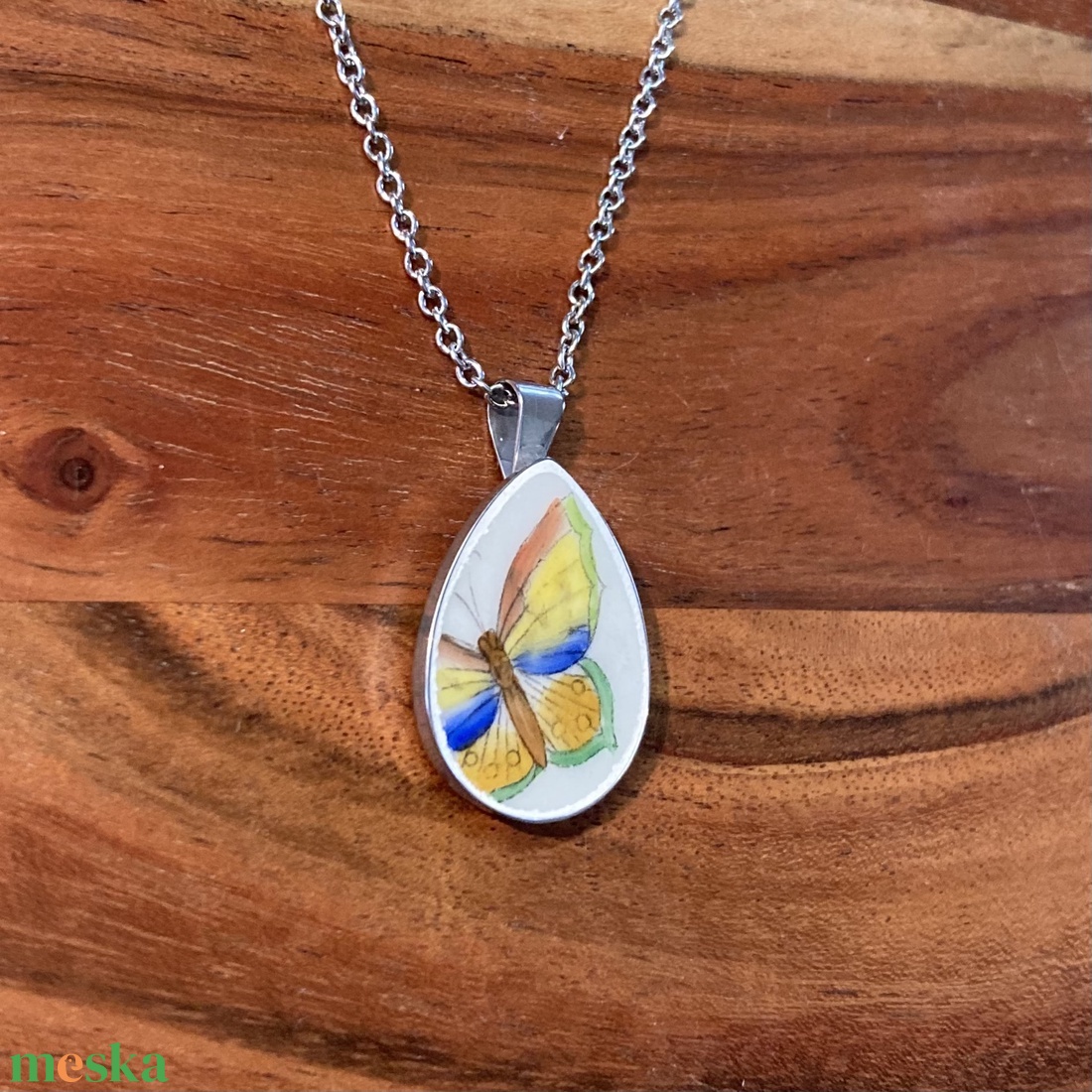 Mentett porcelán darabok - pillangós nyaklánc - nemesacél csepp medálos - ékszer - nyaklánc - medálos nyaklánc - Meska.hu