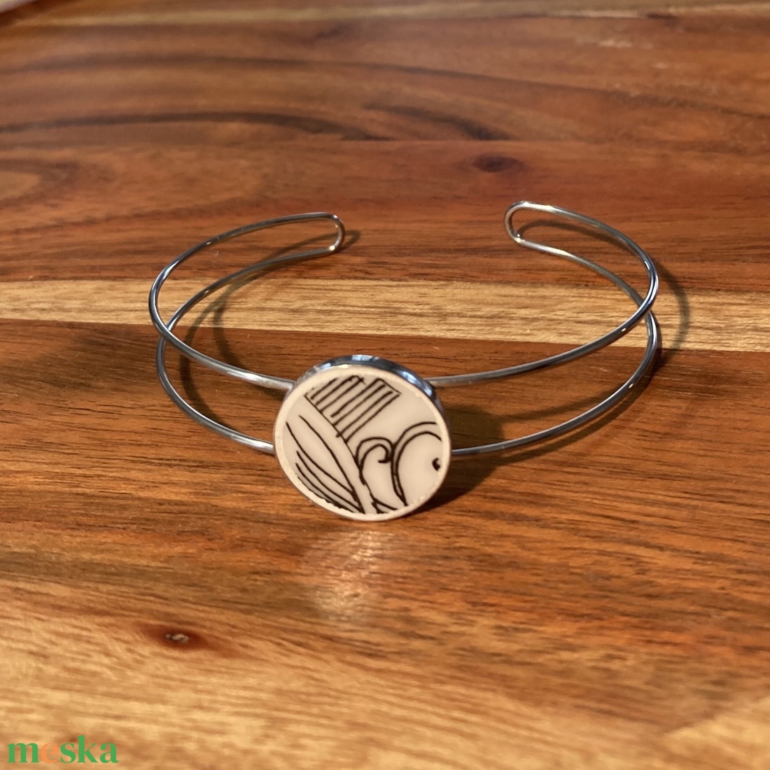 Mentett porcelán darabok - nemesacél karperec - állítható - ékszer - karkötő - karkötő medállal - Meska.hu