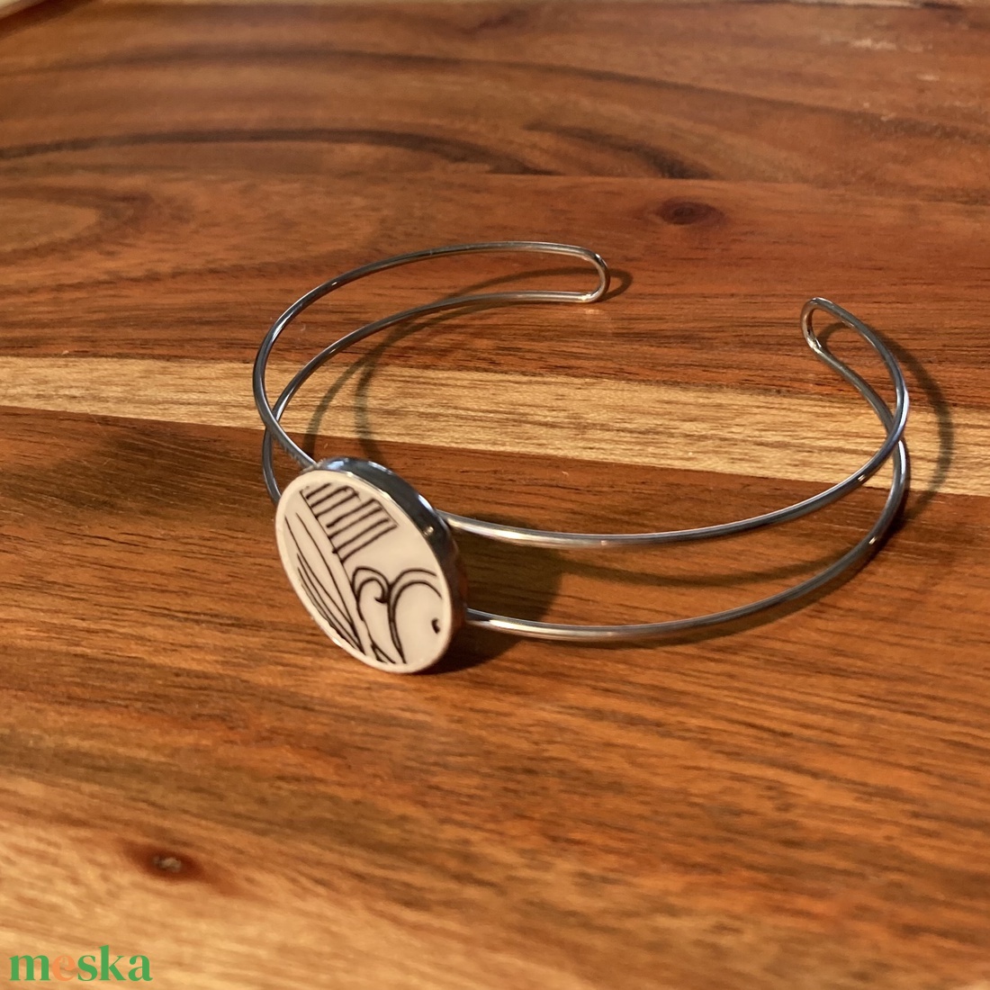 Mentett porcelán darabok - nemesacél karperec - állítható - ékszer - karkötő - karkötő medállal - Meska.hu