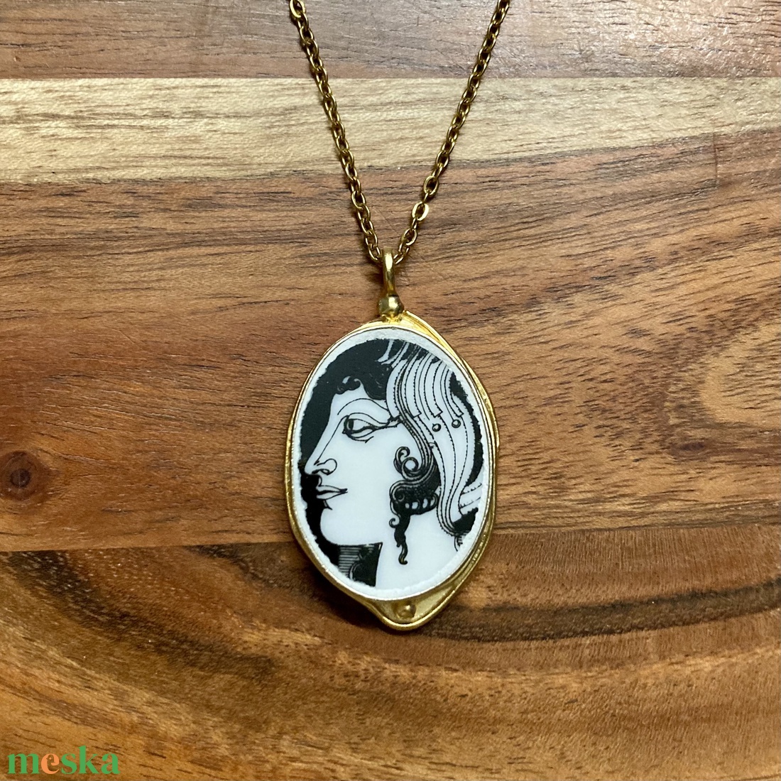 Aranyozott medál - mentett porcelán darabok - NŐI ARC medál vagy nyaklánc, I - ékszer - nyaklánc - medálos nyaklánc - Meska.hu