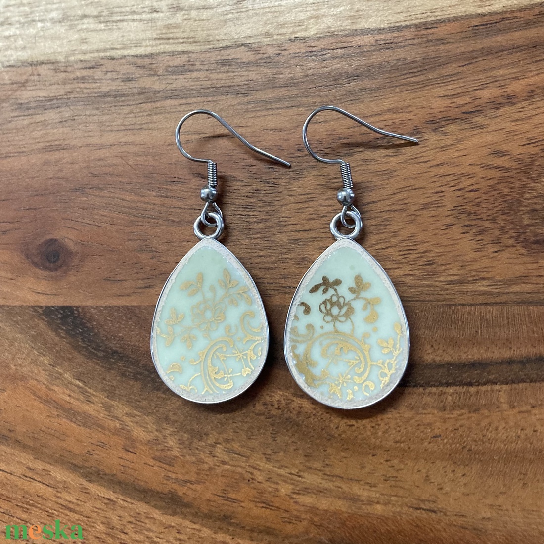 Francia mentett porcelán darabok - virágos nemesacél fülbevaló - csepp forma - ékszer - fülbevaló - lógó fülbevaló - Meska.hu