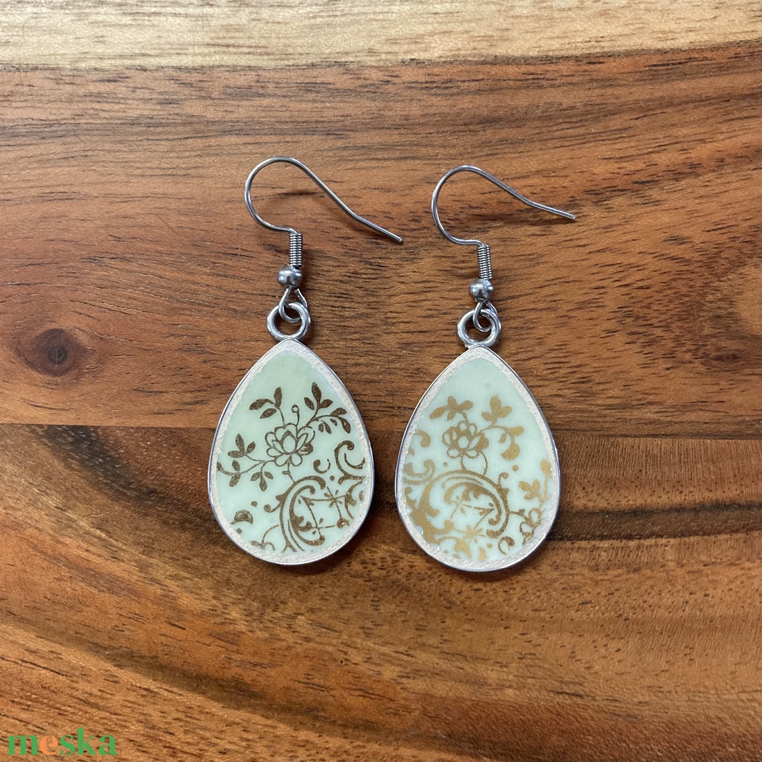 Francia mentett porcelán darabok - virágos nemesacél fülbevaló - csepp forma - ékszer - fülbevaló - lógó fülbevaló - Meska.hu