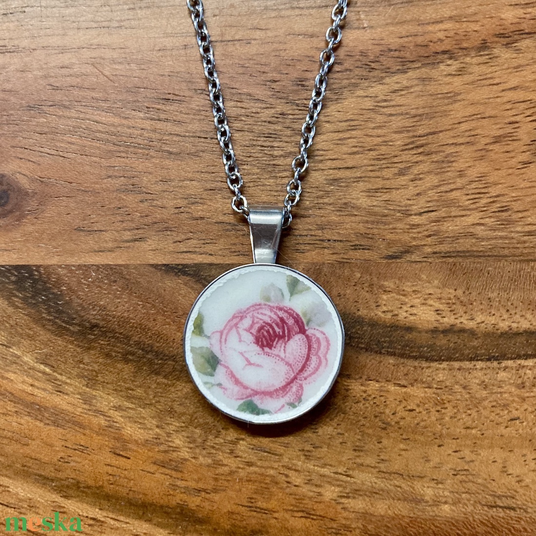 Francia mentett porcelán darabok - rózsás nyaklánc - nemesacél kerek medálos - ékszer - nyaklánc - medálos nyaklánc - Meska.hu