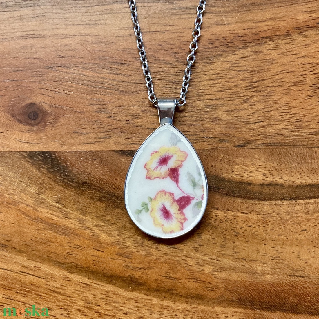 Francia mentett porcelán darabok - virágos nyaklánc - nemesacél csepp medálos - ékszer - nyaklánc - medálos nyaklánc - Meska.hu