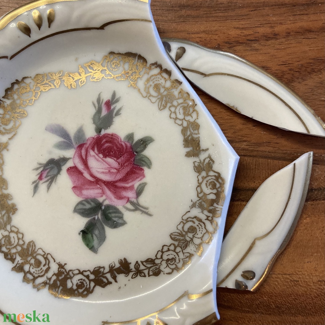 Mentett porcelán darabok - rózsás nagy medálos nyaklánc - nemesacél - ékszer - nyaklánc - medálos nyaklánc - Meska.hu