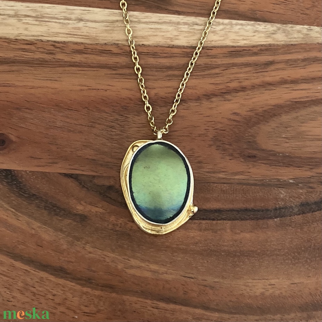 Aranyozott eozinos medál - mentett porcelán darabok - medál vagy nyaklánc, I - ékszer - nyaklánc - medálos nyaklánc - Meska.hu