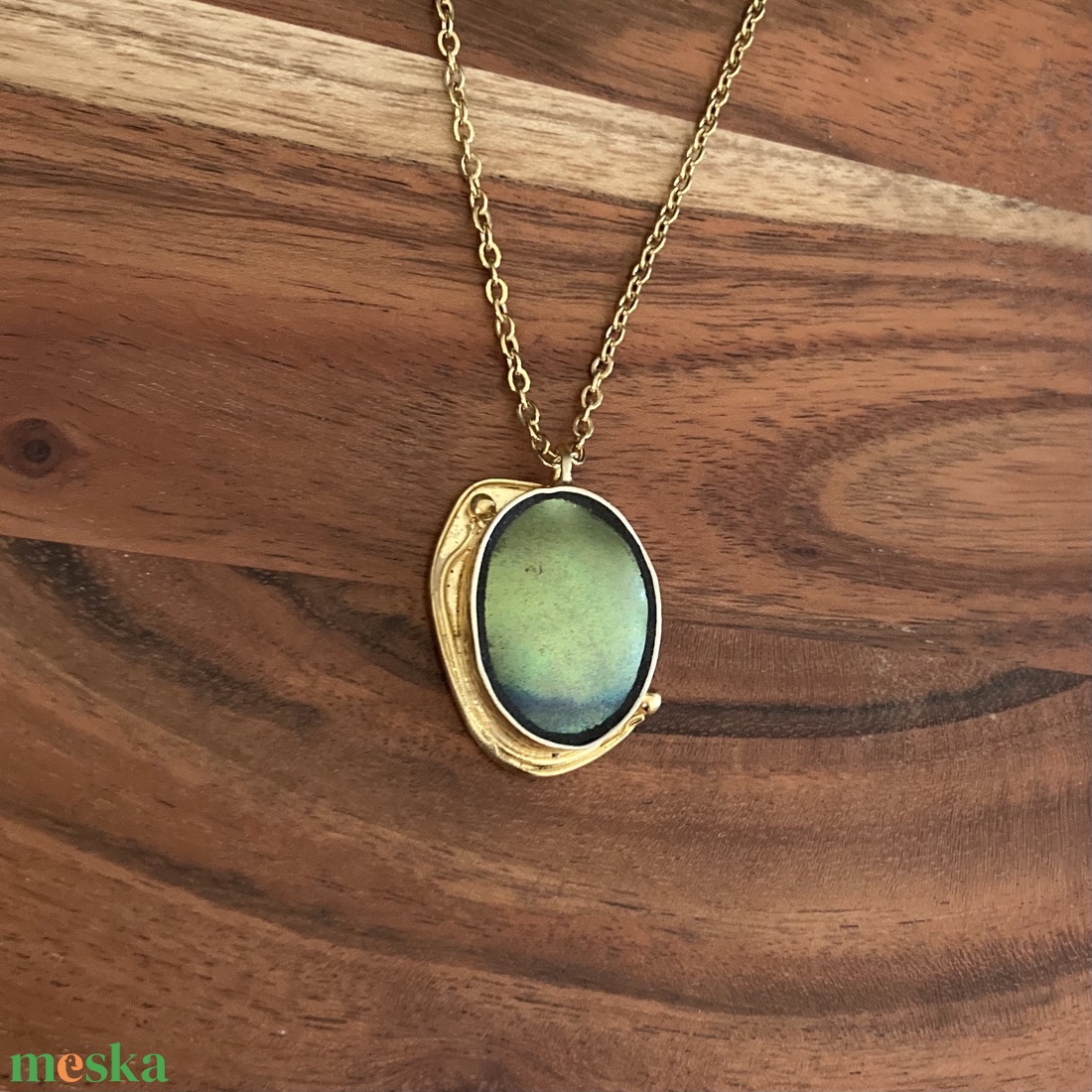 Aranyozott eozinos medál - mentett porcelán darabok - medál vagy nyaklánc, I - ékszer - nyaklánc - medálos nyaklánc - Meska.hu