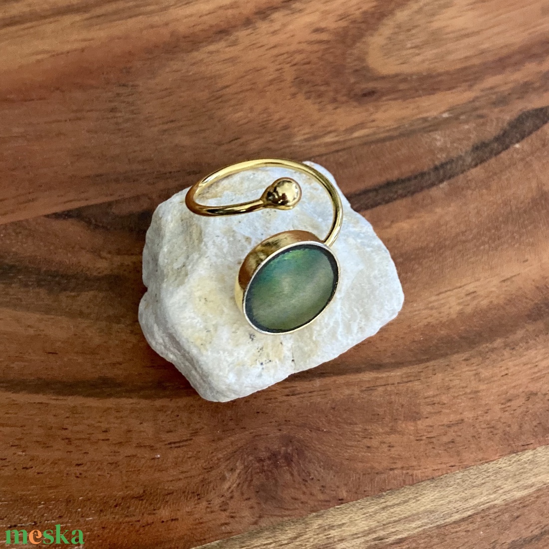 Eozinos aranyozott gyűrű - mentett porcelán darabok, állítható - ékszer - gyűrű - kerek gyűrű - Meska.hu