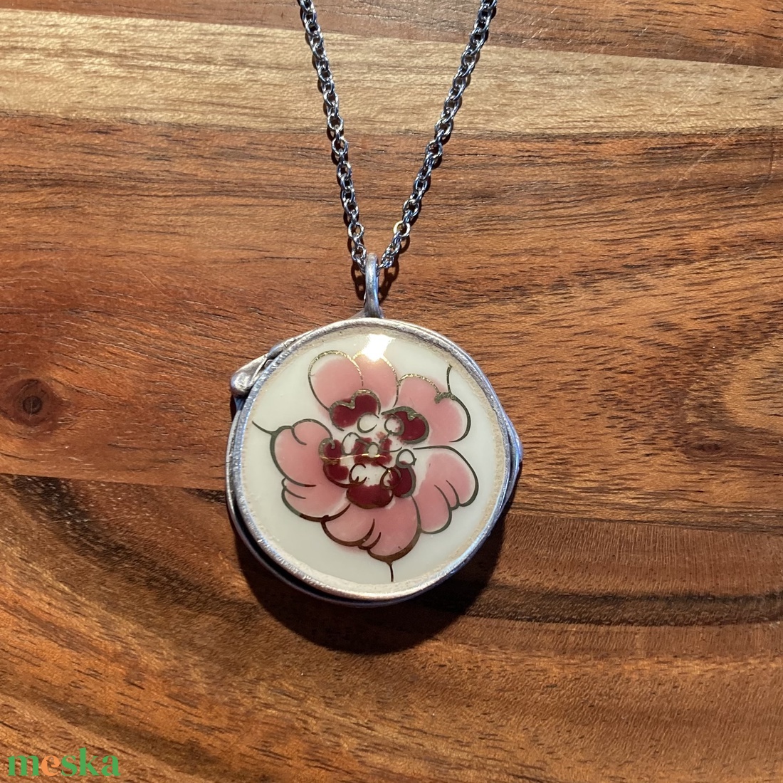 Mentett porcelán darabok - virágos nyaklánc - ékszer - nyaklánc - medálos nyaklánc - Meska.hu