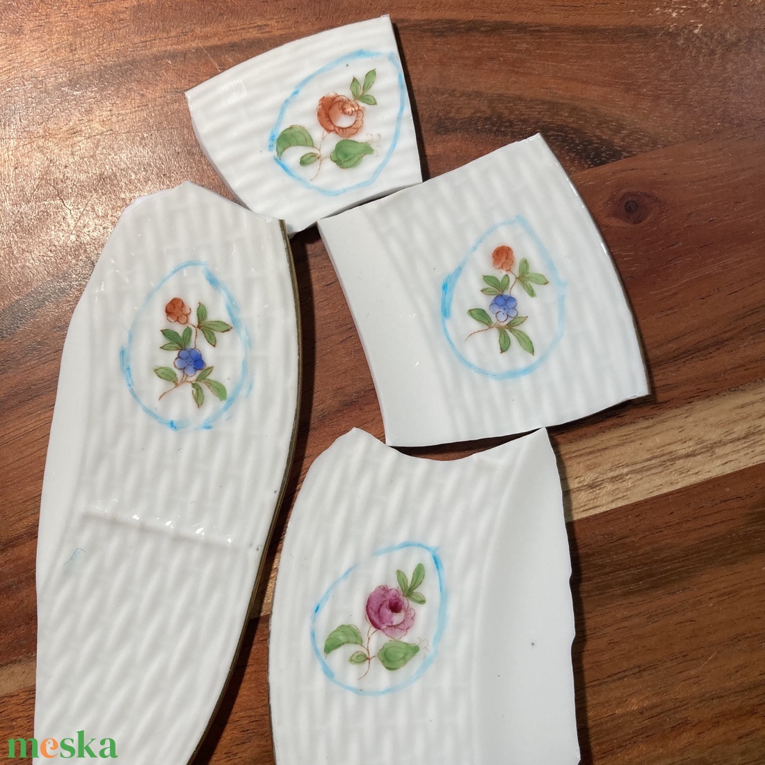 Mentett porcelán darabok - virágos nyaklánc - nemesacél csepp medálos - ékszer - nyaklánc - medálos nyaklánc - Meska.hu