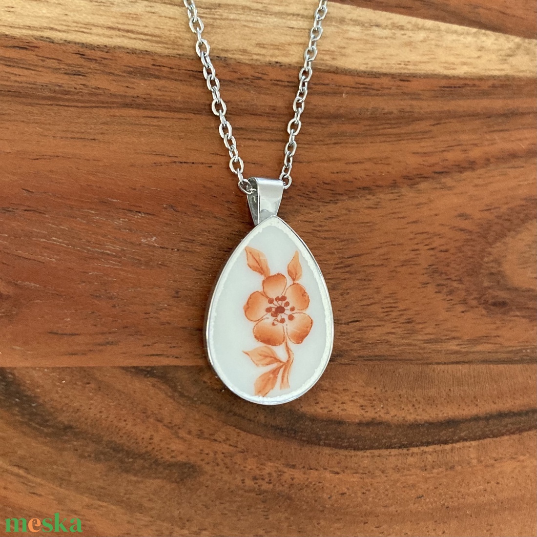 Mentett porcelán darabok - narancs virágos nyaklánc - nemesacél csepp medálos - ékszer - nyaklánc - medálos nyaklánc - Meska.hu