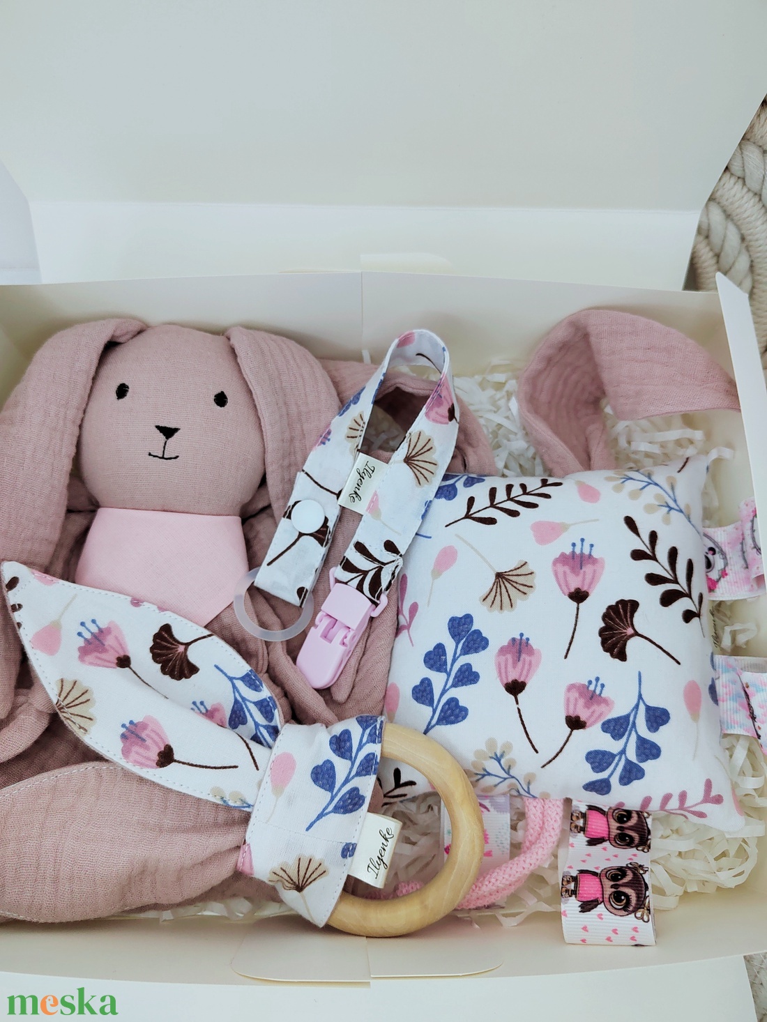 BabyBox ajándék keresztnév hímzéssel  - játék & sport - babalátogató ajándékcsomag - Meska.hu