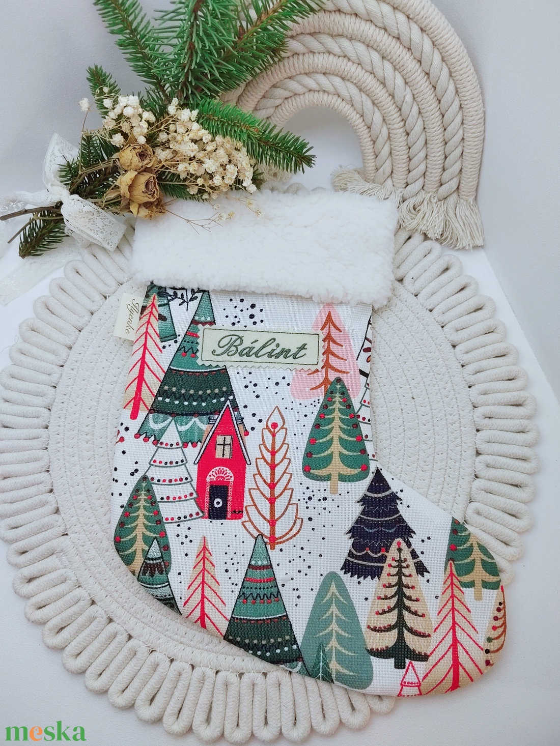 Mikulás csizma, színes karácsonyi táj - karácsony - mikulás - mikulás csizma és zokni - Meska.hu