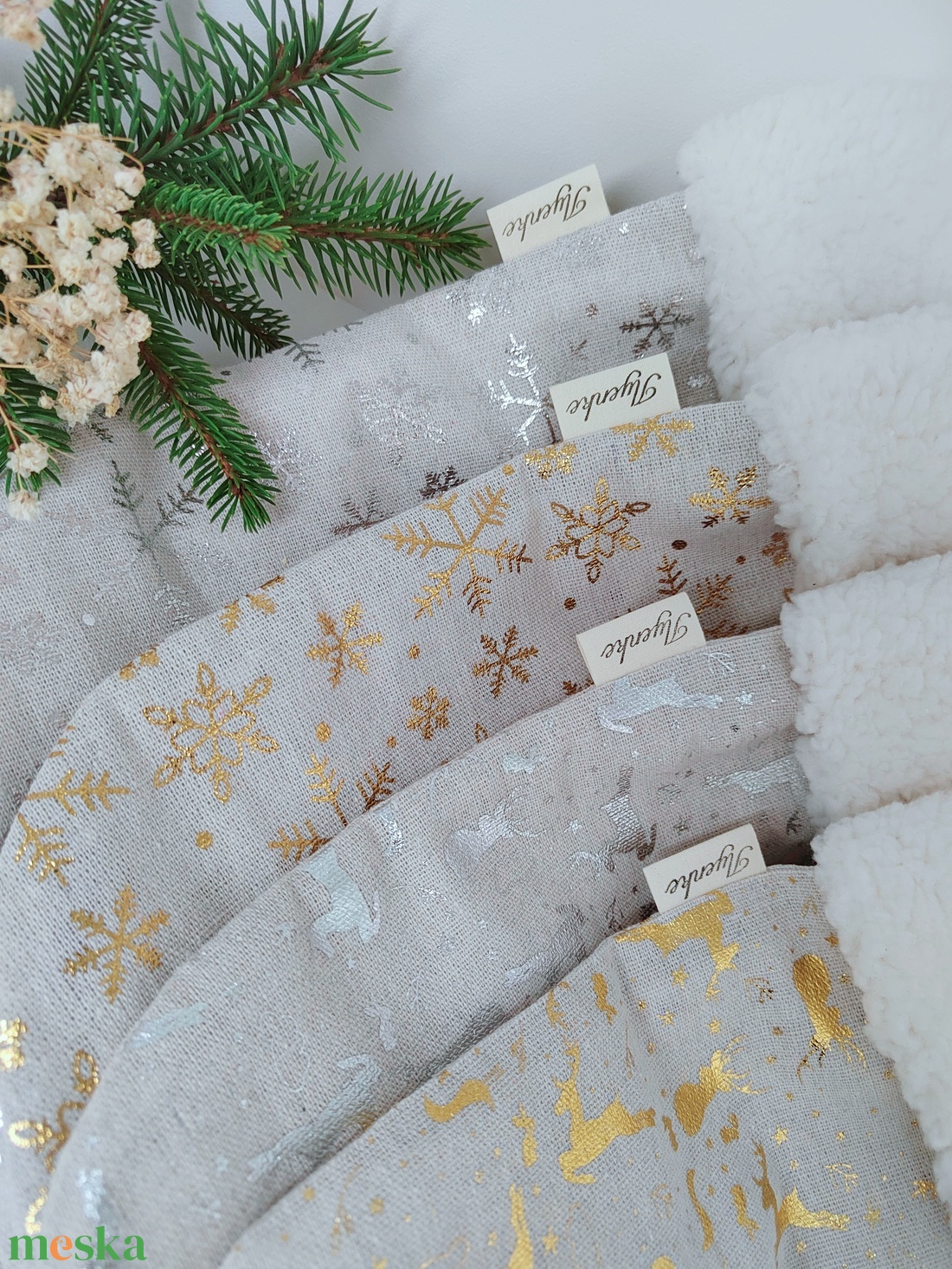 Arany szarvas mikulás csizma keresztnév hímzéssel - karácsony - mikulás - mikulás csizma és zokni - Meska.hu