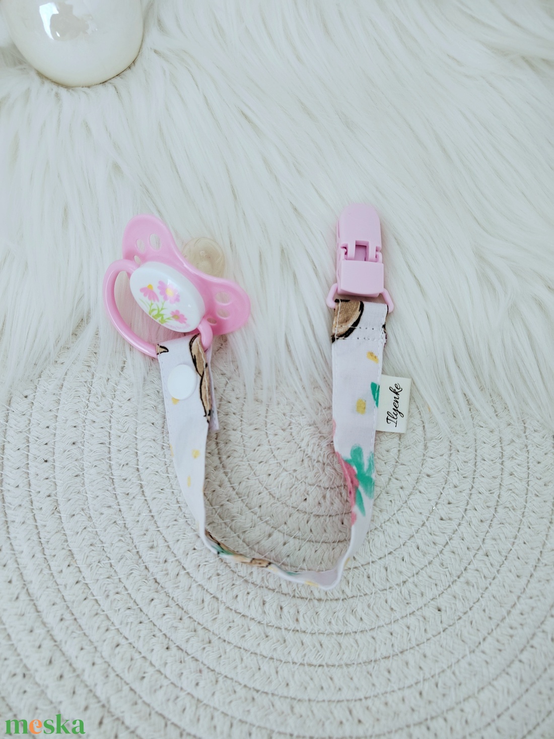 Textil cumitartó pánt.  - baba - mama - baba játékok - cumilánc - Meska.hu