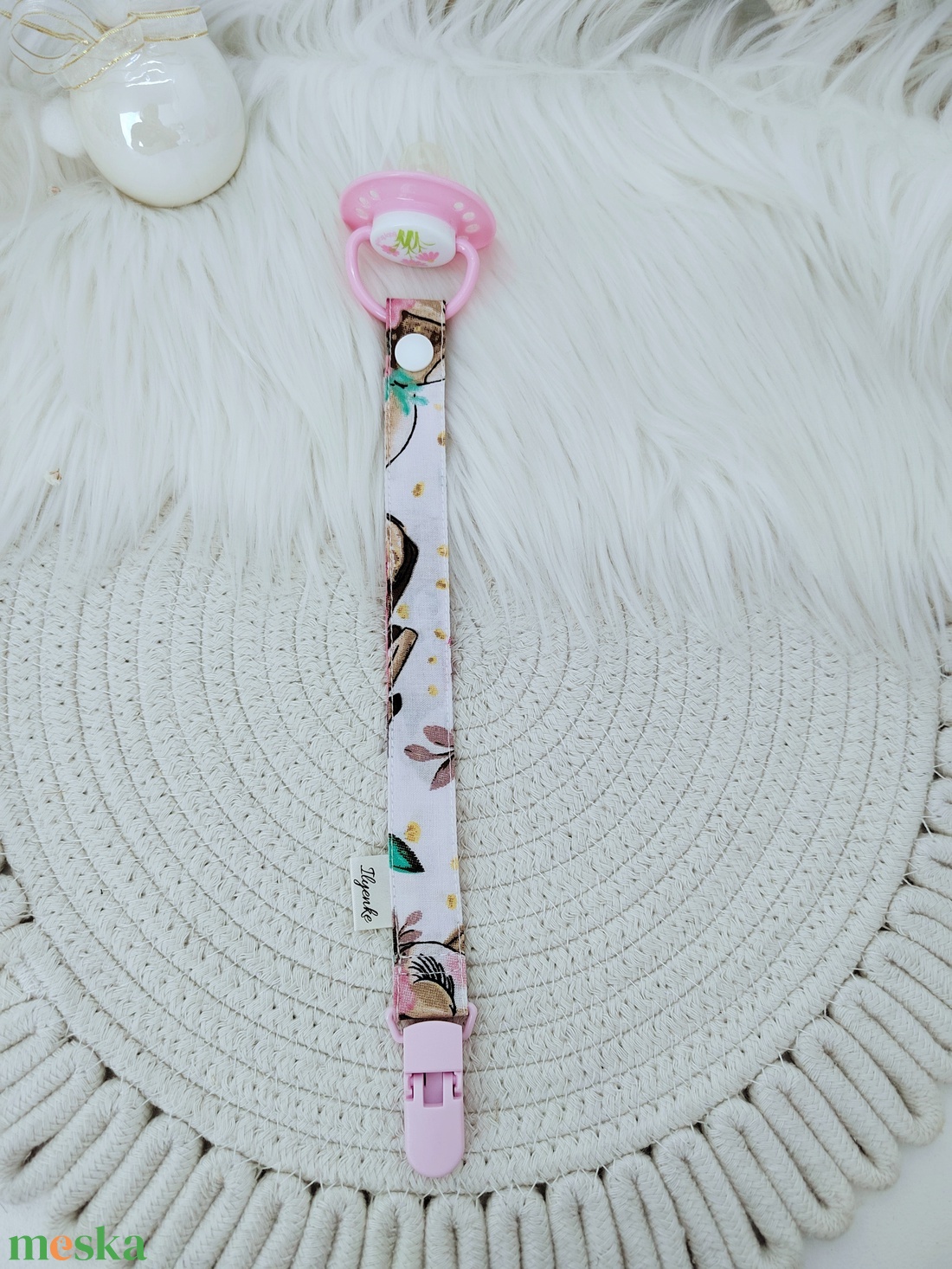 Textil cumitartó pánt.  - baba - mama - baba játékok - cumilánc - Meska.hu