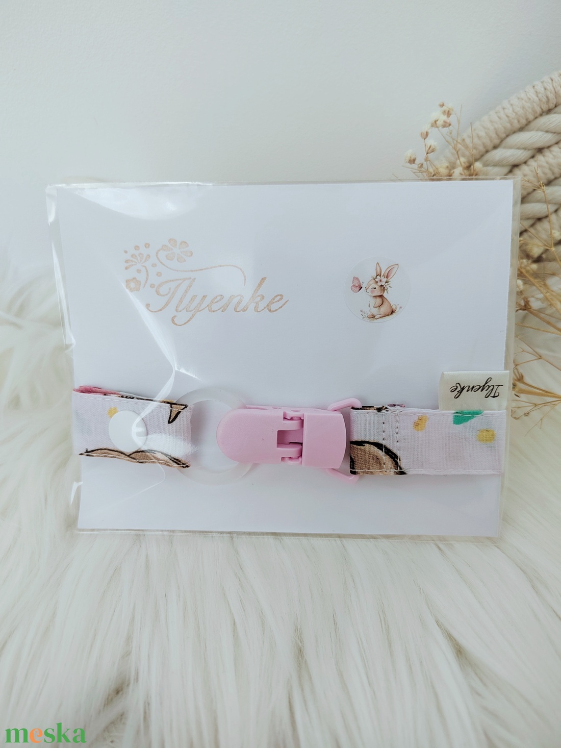 Textil cumitartó pánt.  - baba - mama - baba játékok - cumilánc - Meska.hu