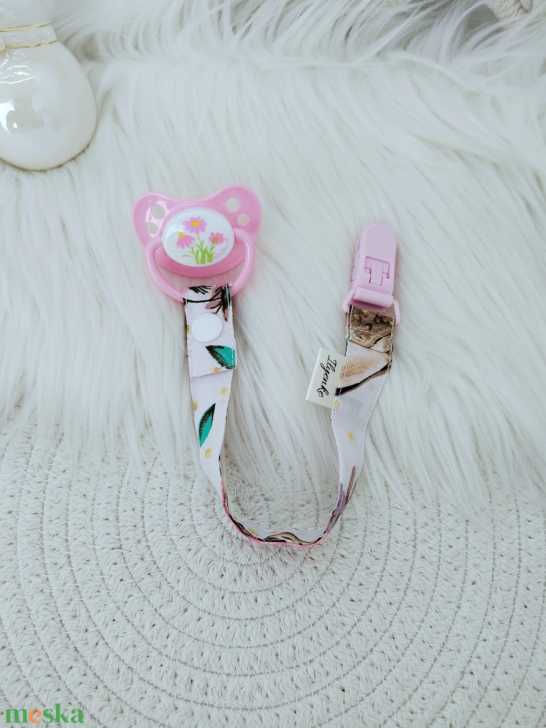 Textil cumitartó pánt.  - baba - mama - baba játékok - cumilánc - Meska.hu