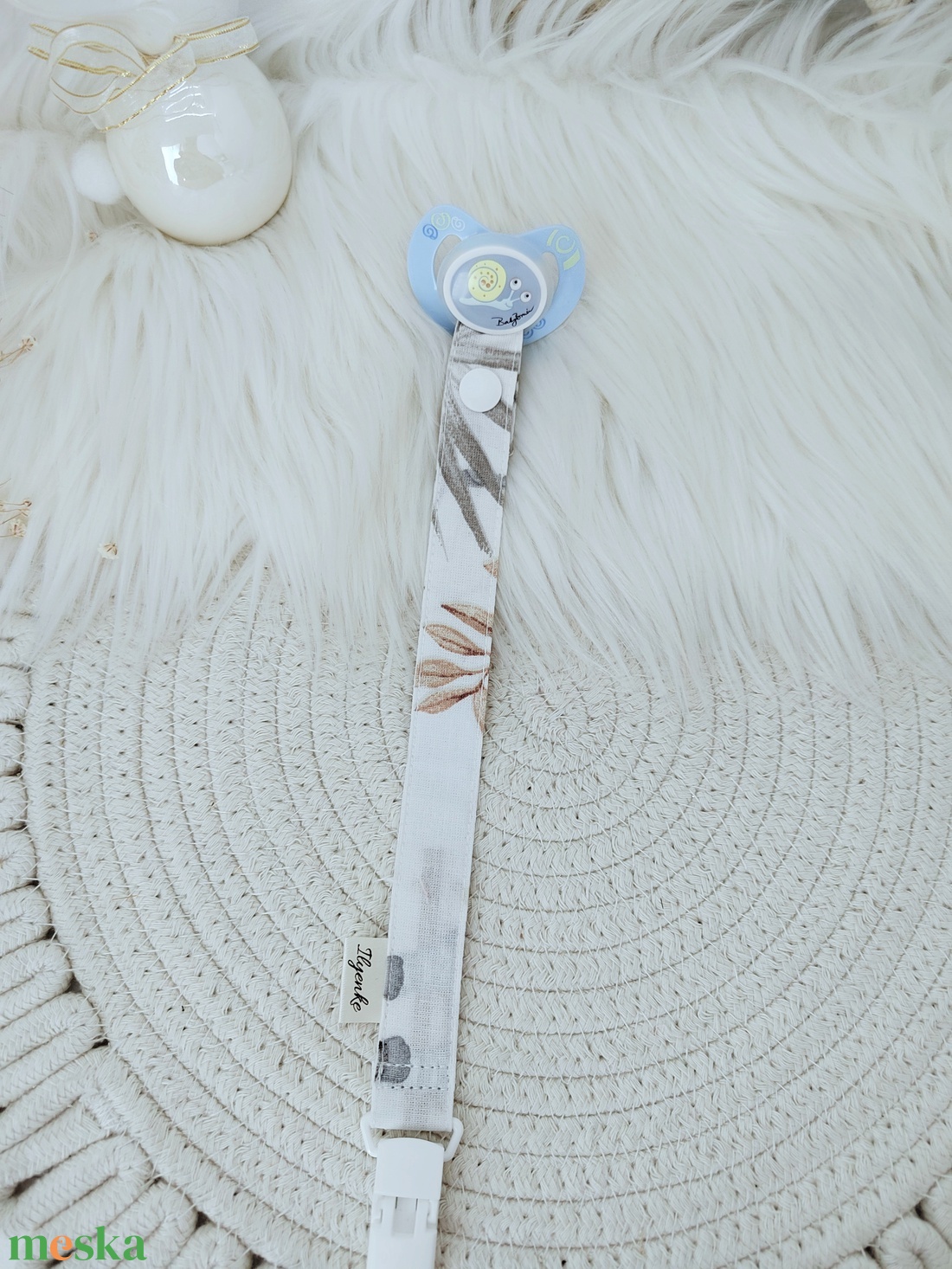 Textil cumitartó pánt.  - baba - mama - baba játékok - cumilánc - Meska.hu