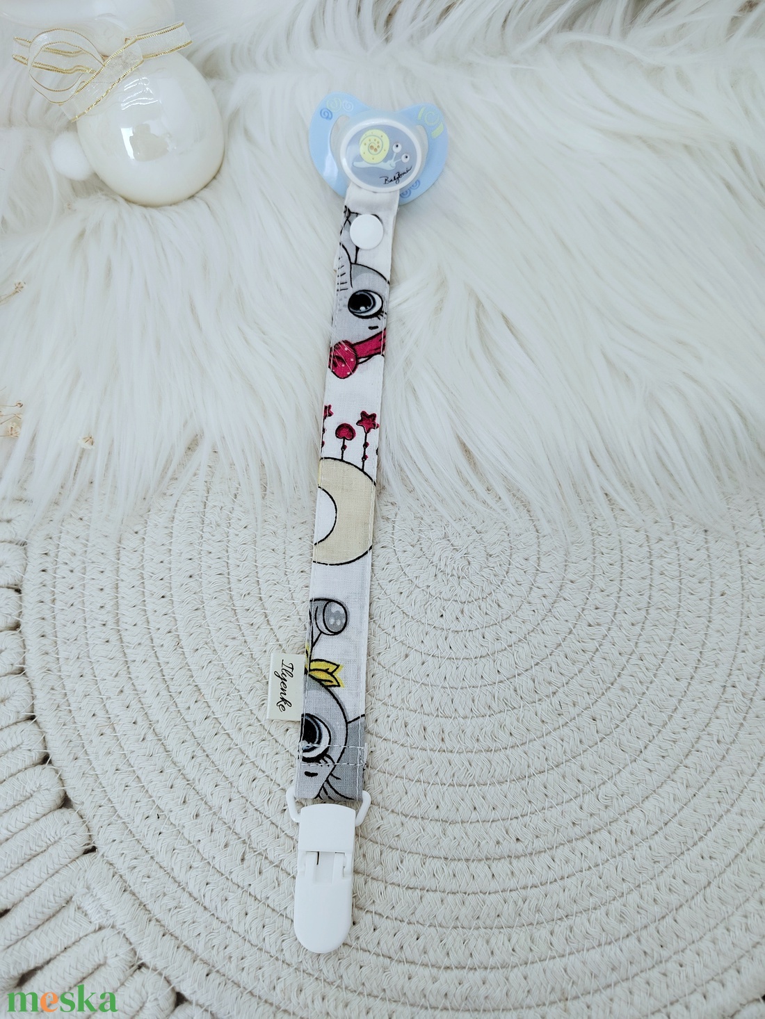 Textil cumitartó pánt.  - baba - mama - baba játékok - cumilánc - Meska.hu