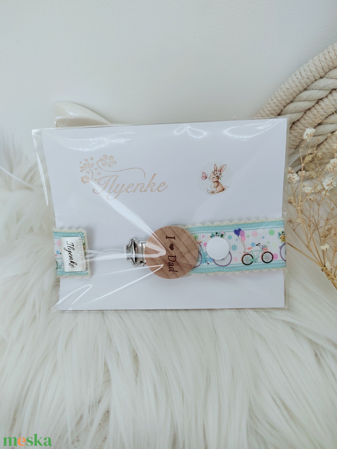 Textil cumitartó pánt.  - baba - mama - baba játékok - cumilánc - Meska.hu