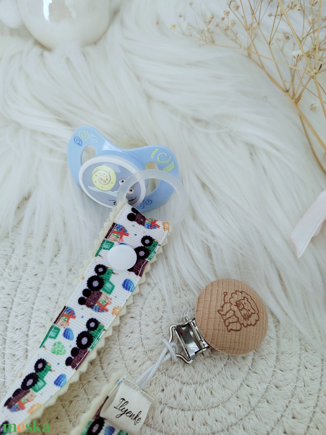 Textil cumitartó pánt.  - baba - mama - baba játékok - cumilánc - Meska.hu